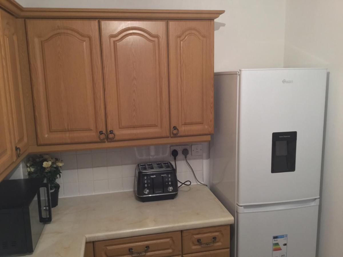 Quiet Residential Area Within Easy Reach Of Town Apartamento Manchester Exterior foto